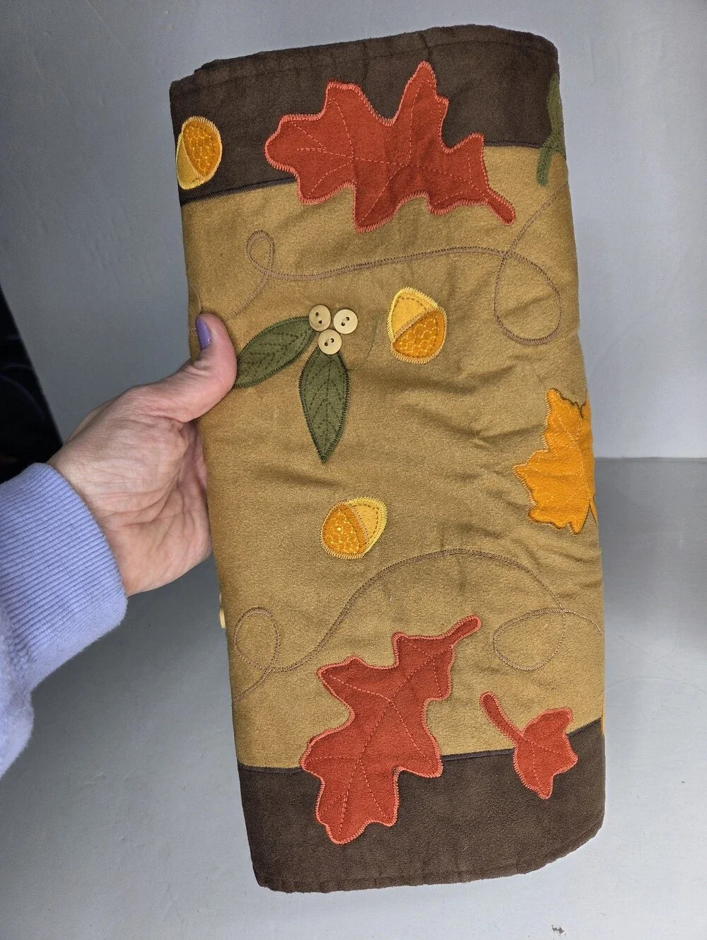 Kohl's Brown Orange Thick Autumn‎ Leaves Acorns Table Runner Fall Thanksgiving